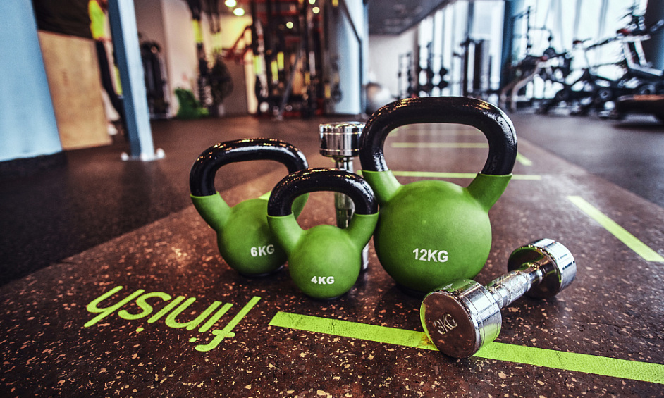 Salle de sport établie à vendre dans les West Midlands avec 6,000 sq ft et installations d'entraînement pour athlètes 1