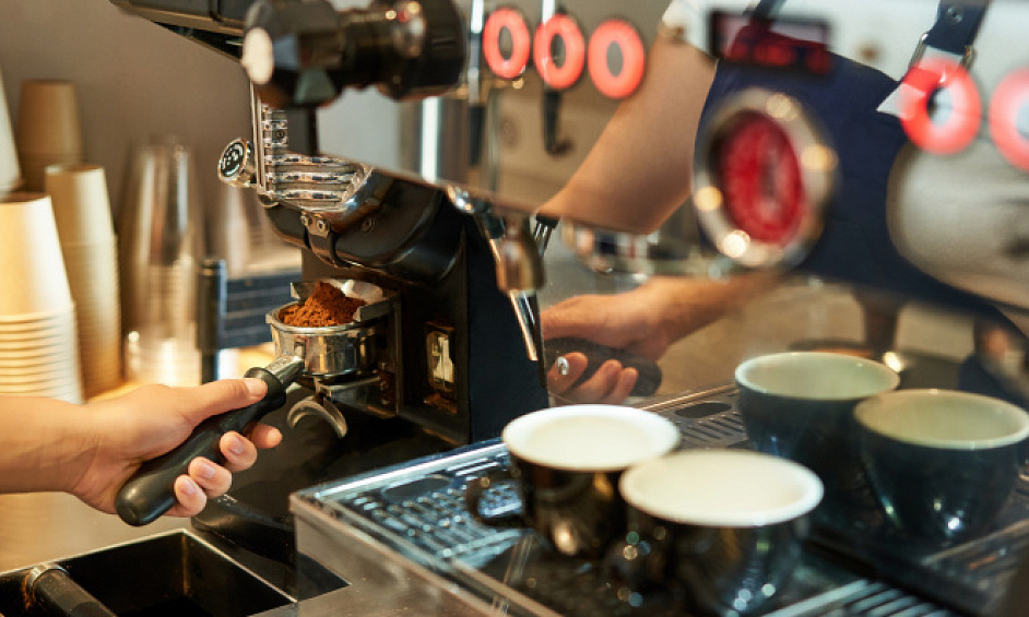 Cession de bail d'un café à Hackney (Londres) avec le mobilier inclus et trois ans restants 1