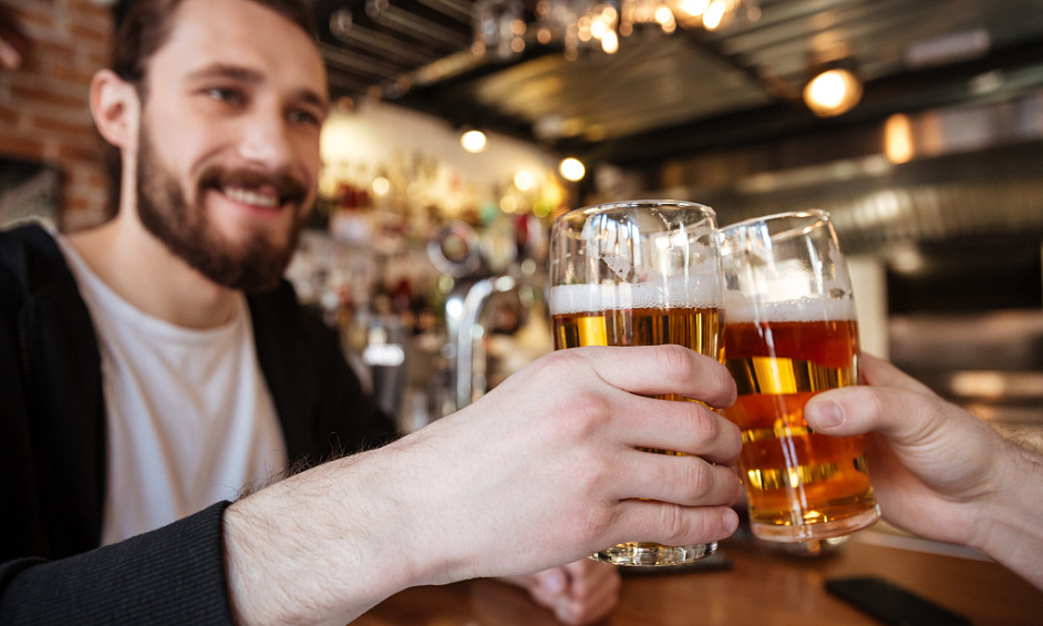 Pub Traditionnel Axé Sur Les Boissons Alcoolisées Au Centre-Ville De Swansea Disponible À La Vente 1 Pub Traditionnel Axé Sur Les Boissons Alcoolisées Au Centre-Ville De Swansea Disponible À La Vente 1