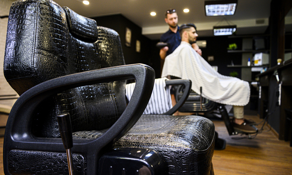 Salon de coiffure pour hommes à vendre à King's Cross Londres avec une clientèle établie et des possibilités de croissance 1