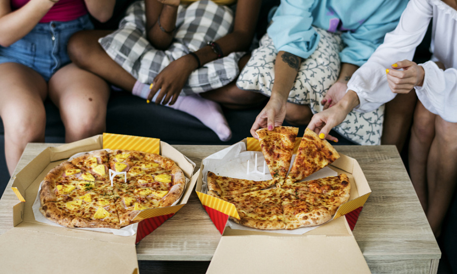 Pizzeria à emporter à Coventry, dans les West Midlands, avec un appartement de trois chambres à louer 1