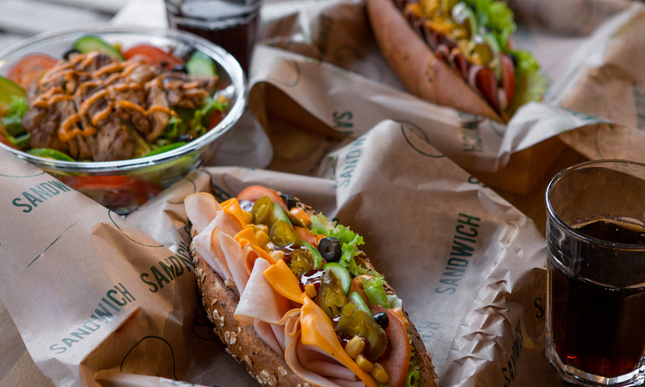 Restaurant À Emporter Méditerranéen Entièrement Équipé À Vendre Au Centre-Ville De Belfast 1