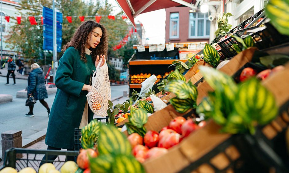Supermarché Florissant et Commerce de Vente d'Alcool à Emporter dans un Emplacement Haut de Gamme à Londres à Vendre 1