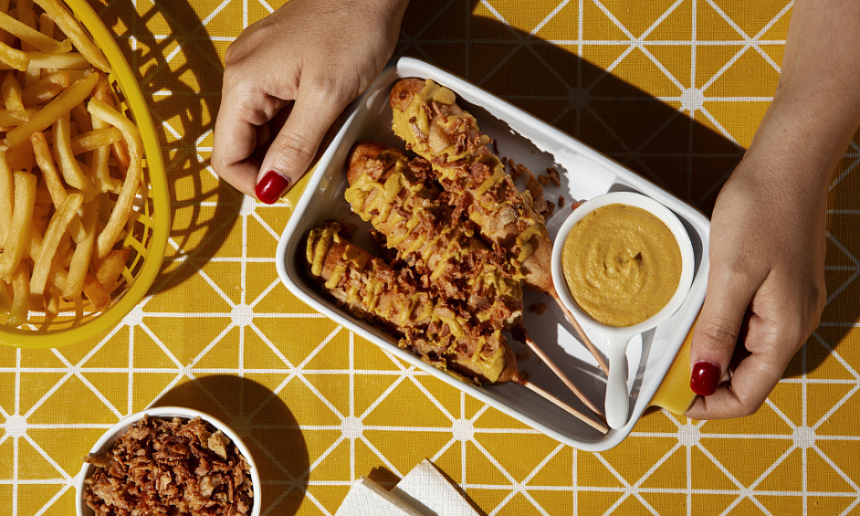 Boutique De Poulet Frit À Emporter À Vendre À Bolton, Établie En 1995 Avec Des Rénovations Modernes 1