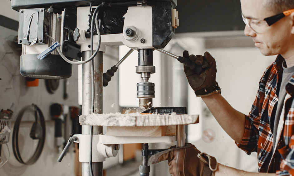 Usinage CNC, fabrication d'outils, entreprise d'ingénierie de précision dans le Wiltshire à vendre 1
