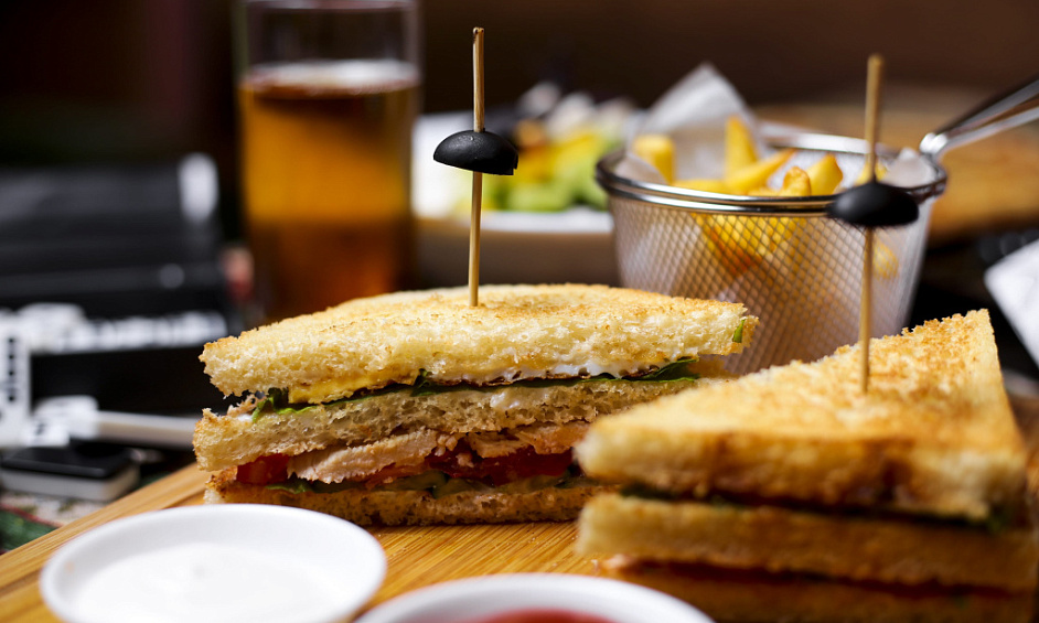 Café et bar à sandwiches à vendre à Shipley West Yorkshire 1 Café et bar à sandwiches à vendre à Shipley West Yorkshire 1