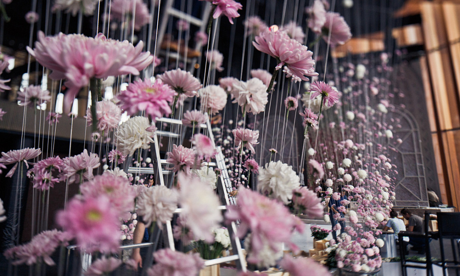 ENTREPRISE DE CRÉATION FLORALE DE LUXE POUR MARIAGES & ÉVÉNEMENTS 1
