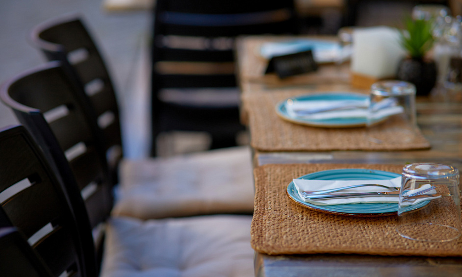 Restaurant et bar agréés avec boîte de nuit en sous-sol dans la City de Londres disponible à la vente 1