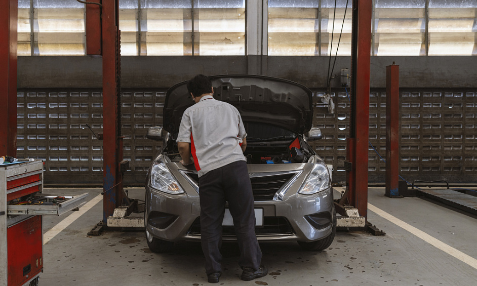 Garage De Premier Choix À Londres À Vendre - Spécialiste Automobile Établi, Parking, Entièrement Équipé 1