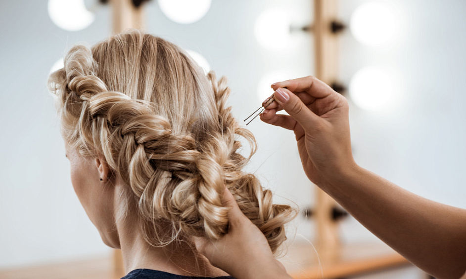 Salon De Coiffure Établi À Sheffield Dans Un Emplacement De Premier Choix À Vendre, Propriétaires Déménagent 1