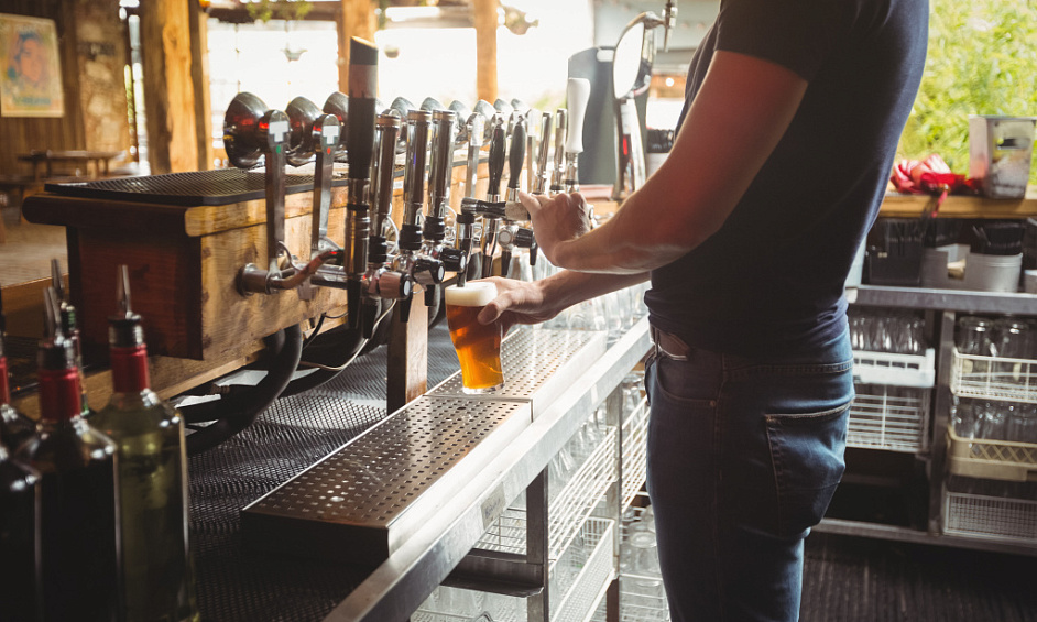 Pub Historique Au Bord De La Rivière À Vendre À Dartmouth Devon Avec Permis De Construire Pour Des Appartements 1