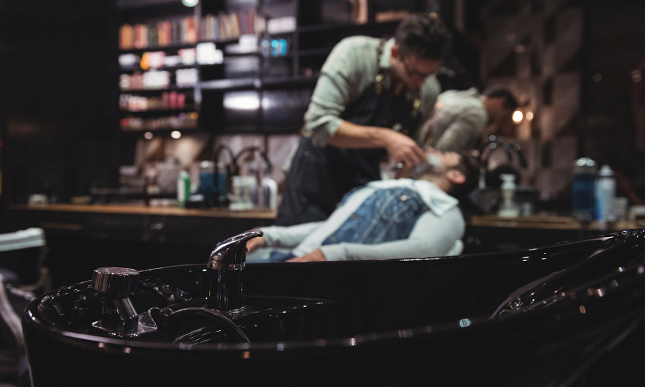 Walthamstow Barbershop Un Cran Au-Dessus Des Autres À Vendre Dans La City De Londres 1