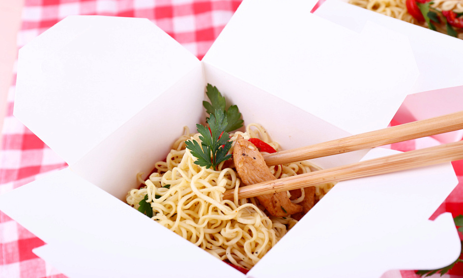 Vente À Emporter Chinoise Établie Au Centre De Belfast Comté D'Antrim Avec Un Chiffre D'Affaires Annuel Élevé Disponible À La Location 1