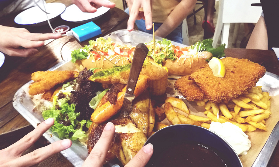 Restaurant De Fish & Chips Sous Licence Dans Le Grand Londres À Vendre 1
