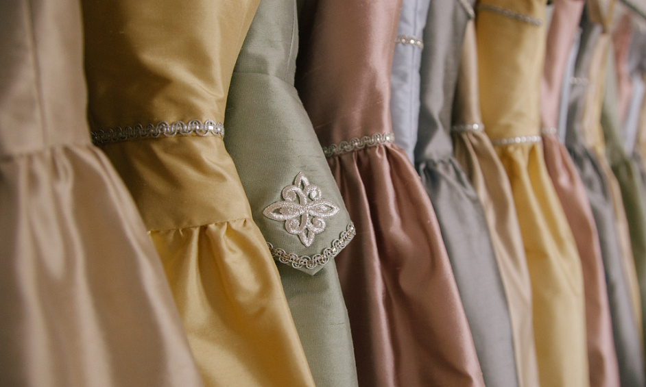 Marque de mode éthique, durable et modeste basée à Londres. 1