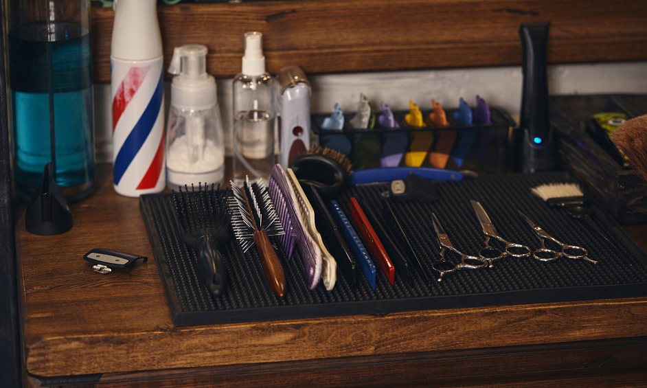 Barbershop haut de gamme à vendre à Cornhill, dans la City de Londres, avec personnel expérimenté et fonds de commerce clé en main 1