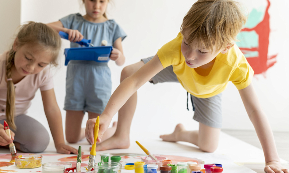 Académie des arts du spectacle à vendre à Putney Londres, offrant une formation pour les 4 à 18 ans. 1