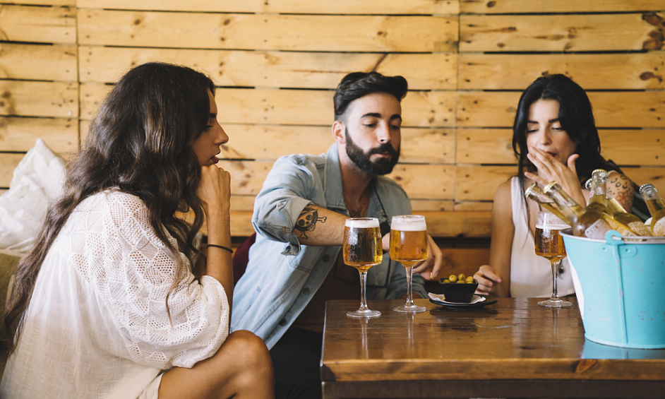 Entreprise De Pub Indien À Vendre À Liverpool Merseyside Avec Deux Emplacements De Premier Choix 1