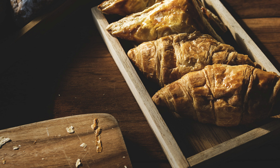 Célèbre Boulangerie & Café Du Surrey À Vendre À £95,000 - Chiffre D'Affaires Élevé, Emplacement De Premier Choix 1 Célèbre Boulangerie & Café Du Surrey À Vendre À £95,000 - Chiffre D'Affaires Élevé, Emplacement De Premier Choix 1