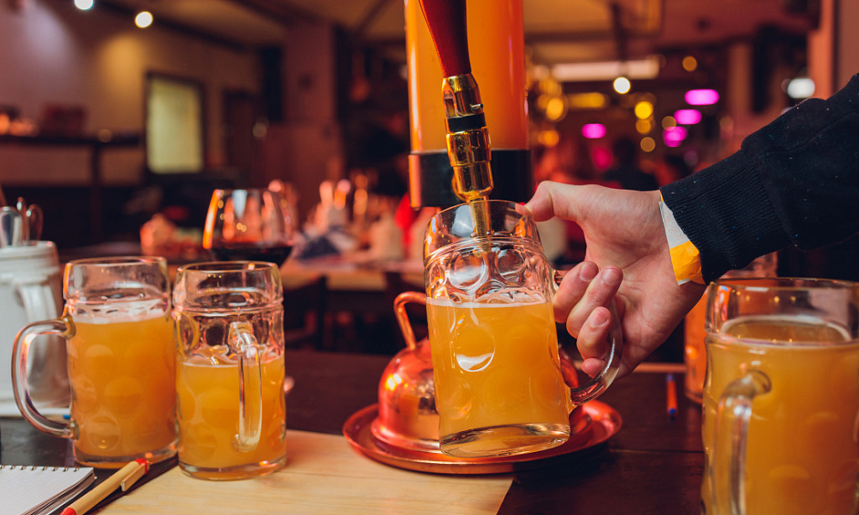 Pub et restaurant à vendre à Widnes (Cheshire) avec 100 places assises et options de diffusion d'événements sportifs 1