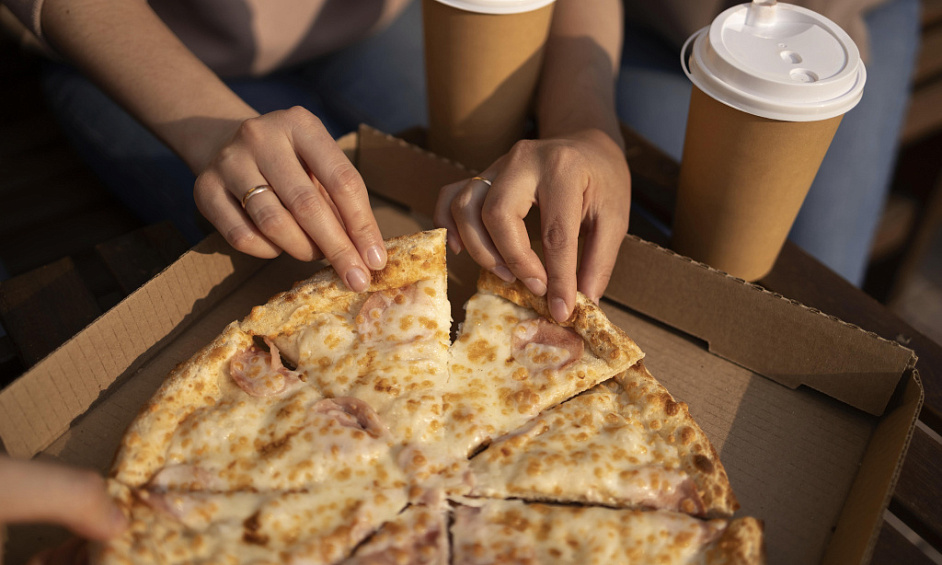 Restauration à emporter de plats chauds à vendre à Leeds - Pizzeria au feu de bois dans un quartier étudiant 1