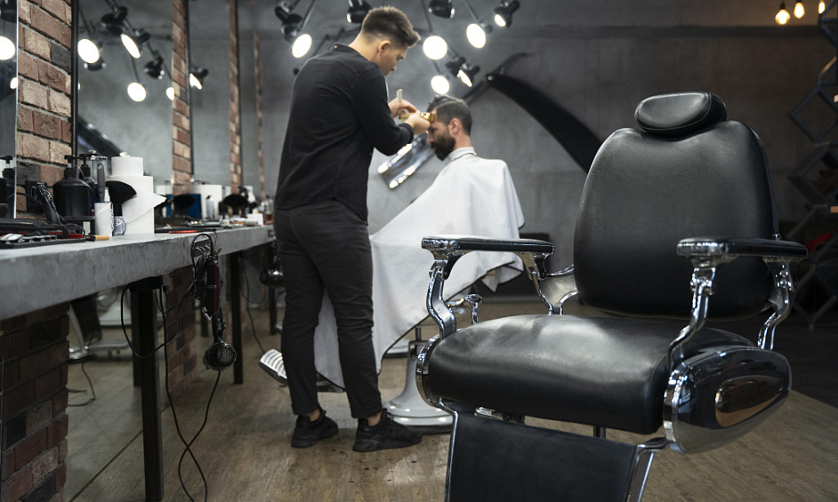Emplacement De Premier Choix Salon De Barbier Avec Bail Sécurisé À Vendre Au Cœur De La City De Londres 1