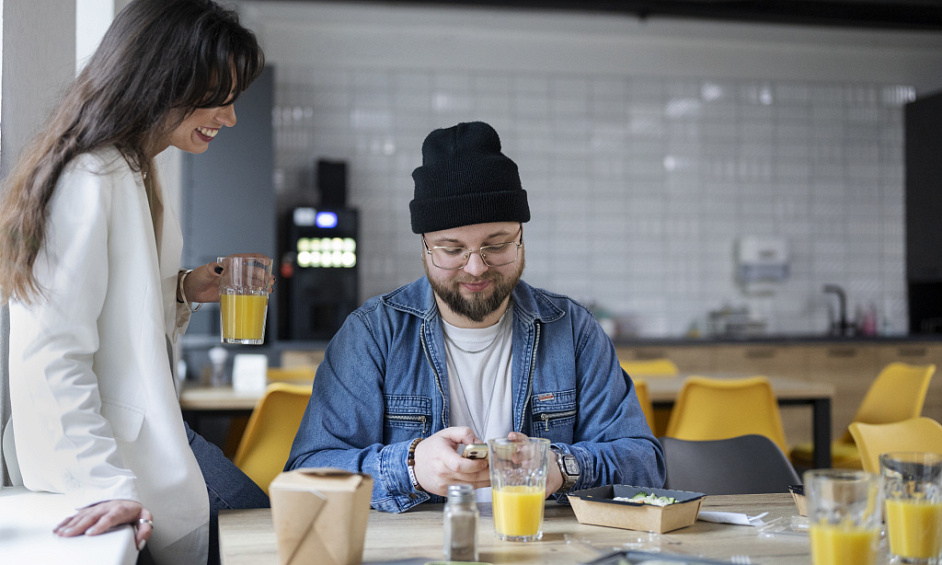 Café et bar à sandwiches à vendre à Bradford West Yorkshire avec clientèle et potentiel de croissance 1