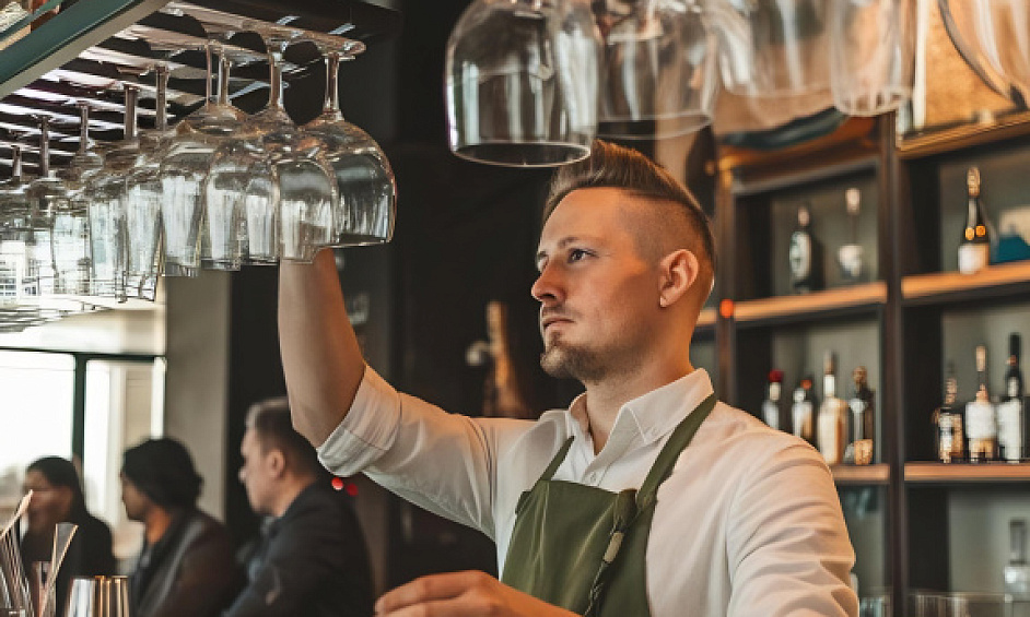 Bar Entièrement Équipé & Restaurant Tapps (Pas Ouvert) Dans Le Grand Londres À Vendre 1