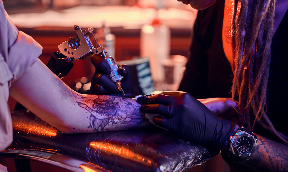 Salon De Tatouage Clé-En-Main À Coventry West Midlands Prêt Pour Une Activité Immédiate 1