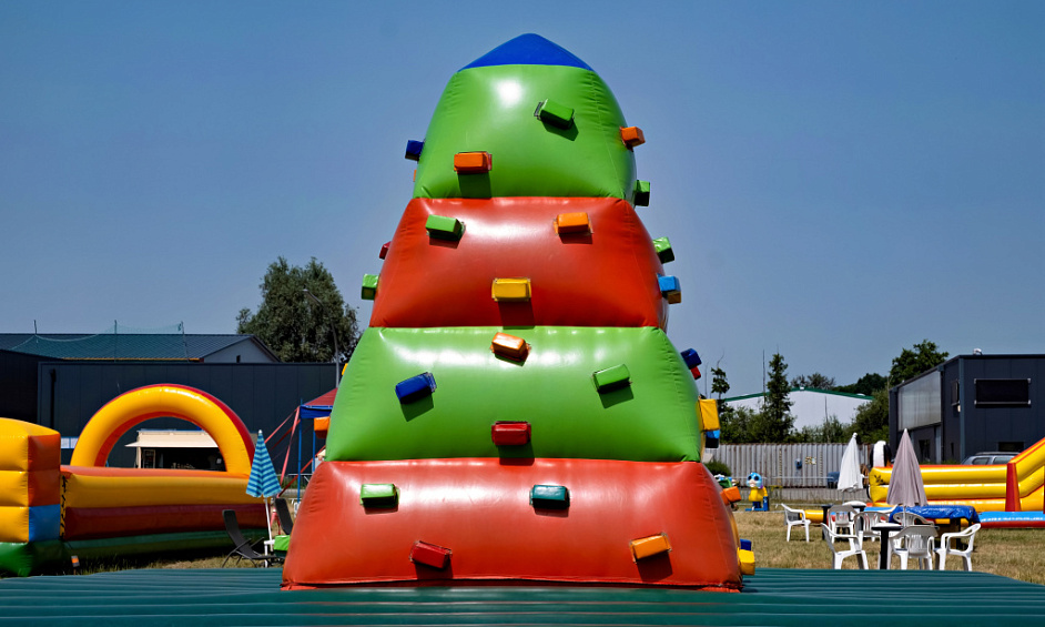 Entreprise de location et de fabrication de châteaux gonflables à vendre à Rhyl Denbighshire 1