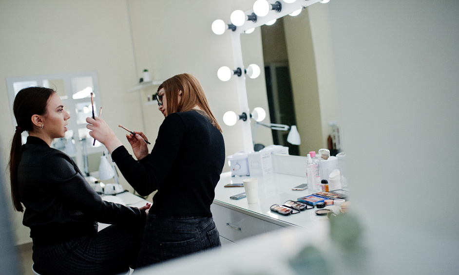 Salon de beauté à vendre dans la City de Londres avec deux salles de soins et un bail sécurisé 1