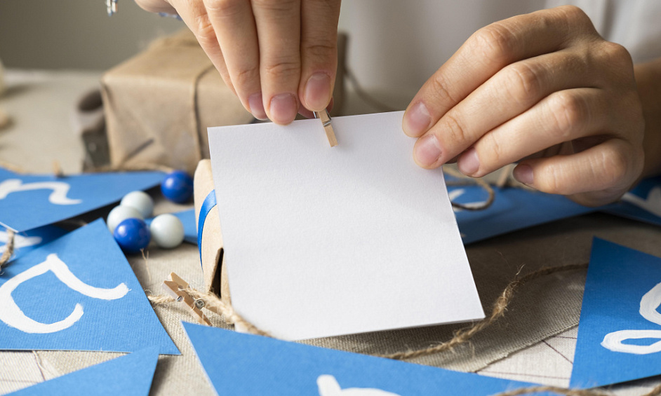 Bureau de poste, papeterie, cartes & cadeaux à vendre à Exmouth Devon 1