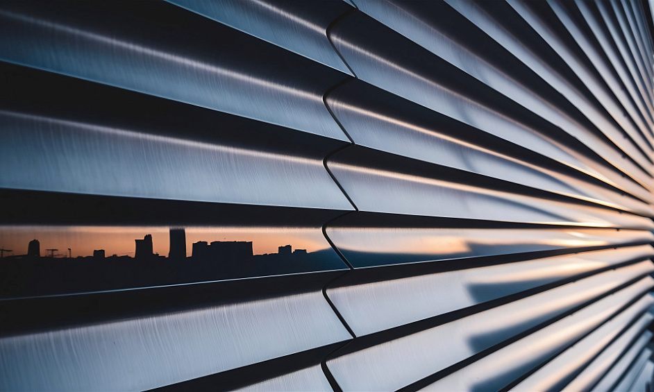 Entreprise Londonienne de Fabrication de Stores avec Potentiel de Ventes Astronomique à Vendre 1