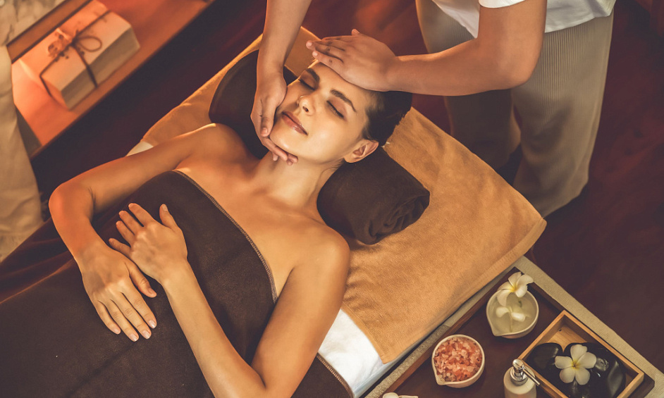 Spa de massage et de beauté à vendre à Liverpool, Merseyside avec trois salles de soins 1