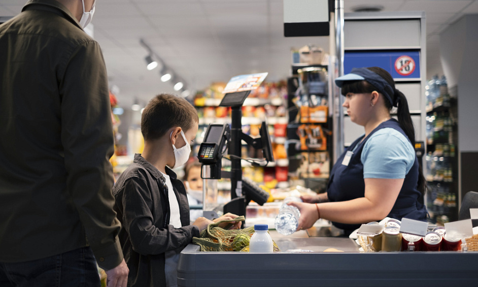 Magasin De Proximité À Vendre À Birmingham West Midlands Avec Un Chiffre D'Affaires Élevé 1