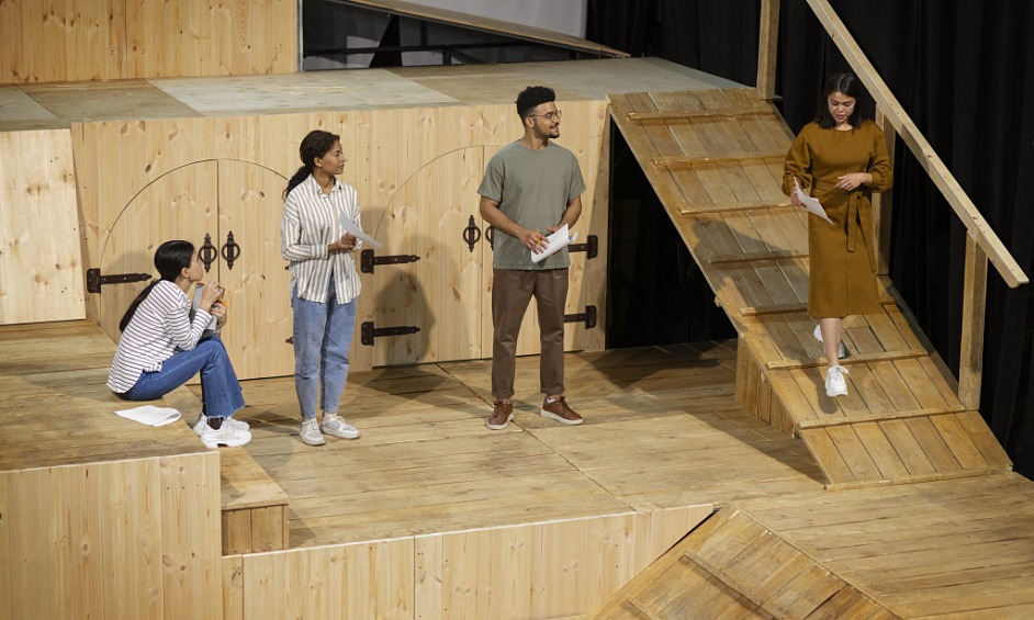 Franchise De L'École De Théâtre Footlights À Bury Manchester Disponible À La Vente 1