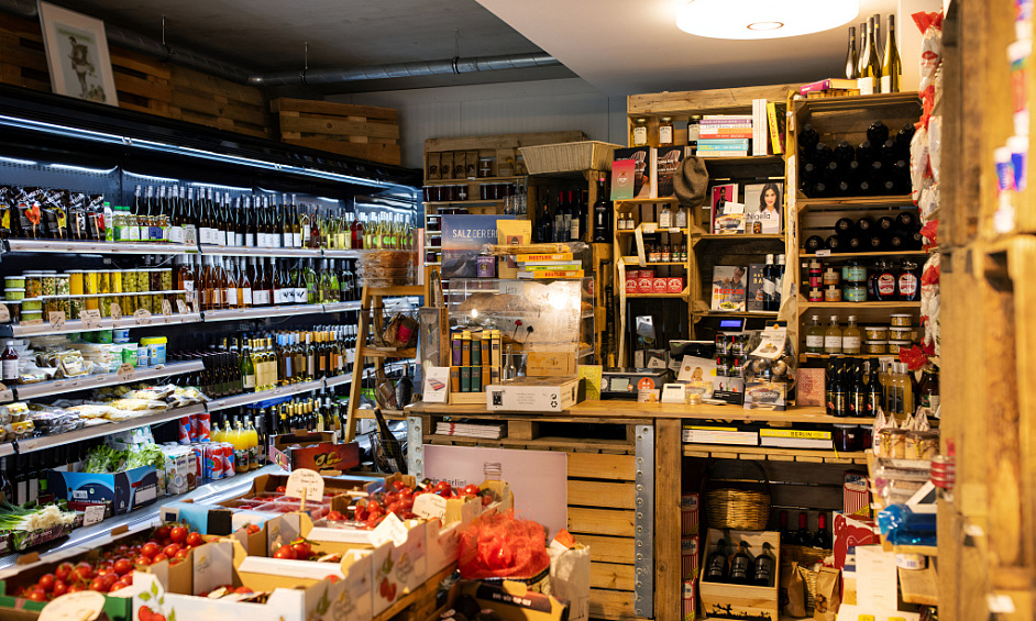 Débit de boissons et épicerie à vendre à Leicester 1