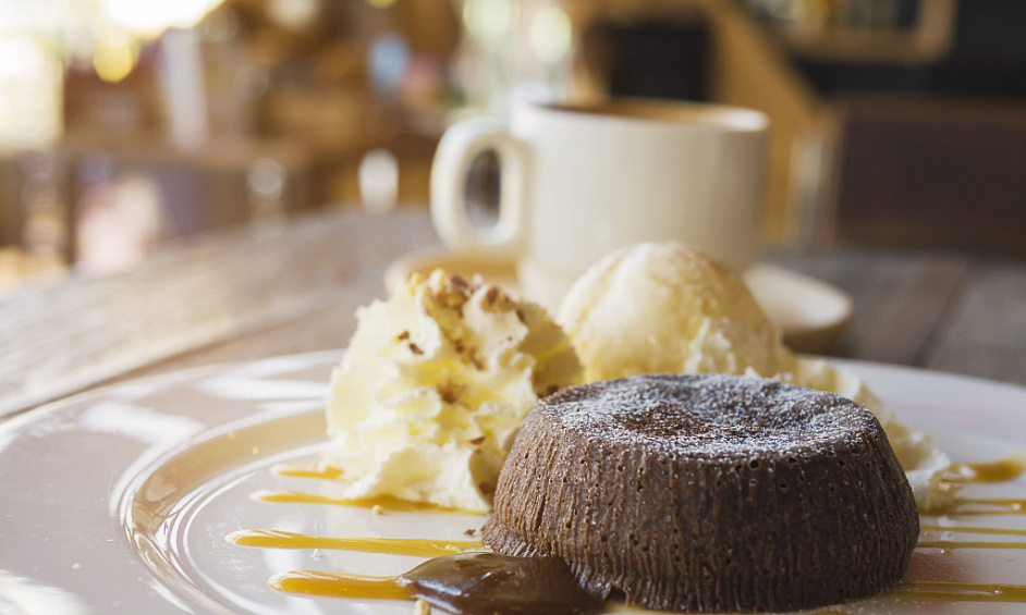 Café Haut de Gamme & Commerce de Glaces/Desserts dans le Sud du Pays de Galles à Vendre 1 Café Haut de Gamme & Commerce de Glaces/Desserts dans le Sud du Pays de Galles à Vendre 1