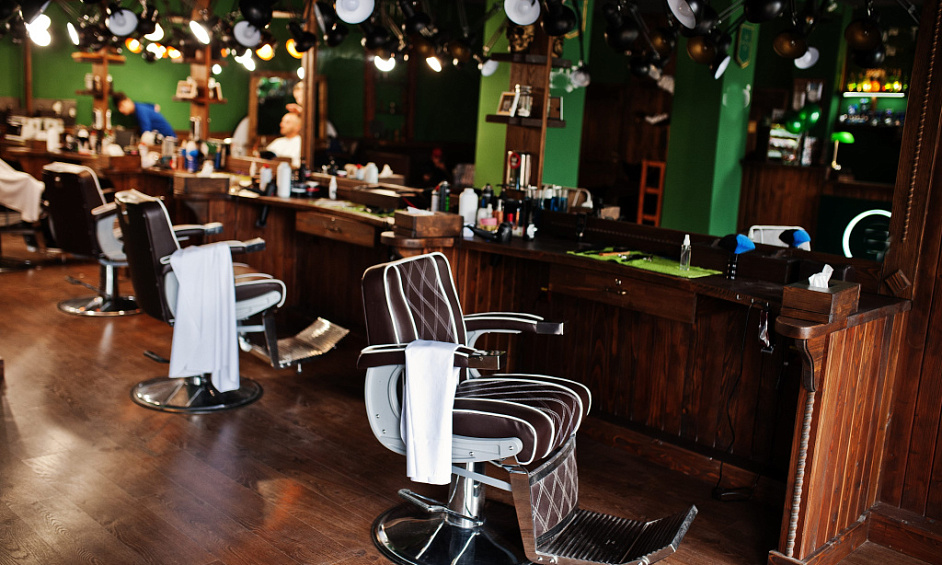 Afro Caribéen et Asiatique Turc Style Luxe Salon Barbier et Académie à Camden Town Londres 1