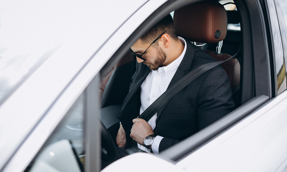 Entreprise de chauffeurs de luxe à revenus élevés dans le Surrey & Londres avec une clientèle fidèle à vendre 1 Entreprise de chauffeurs de luxe à revenus élevés dans le Surrey & Londres avec une clientèle fidèle à vendre 1